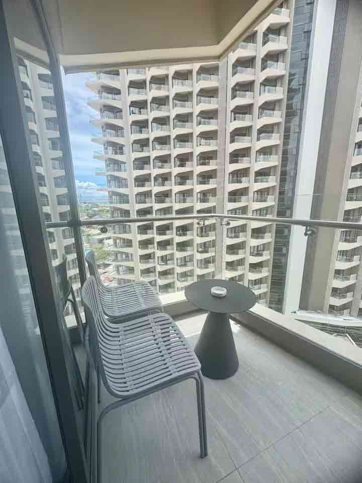 Tambuli Seaside Living – 1 Bed TF For Sale